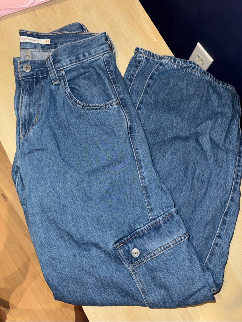 Levis SuperLow cargo denim Jeans